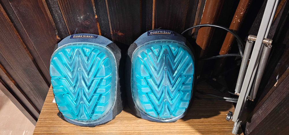 Nakolanniki żelowe, ochraniacze kolan