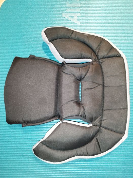 вкладыш-позиционер NEWBORN для детского автокресла. Отличное состояние