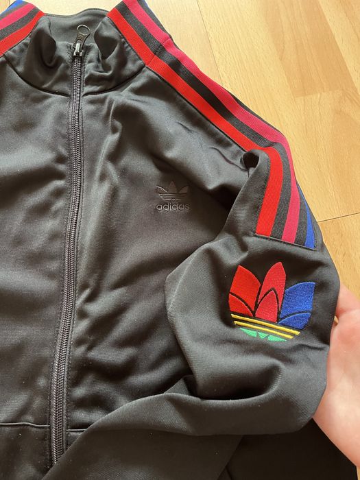 Зіпка Adidas чорна