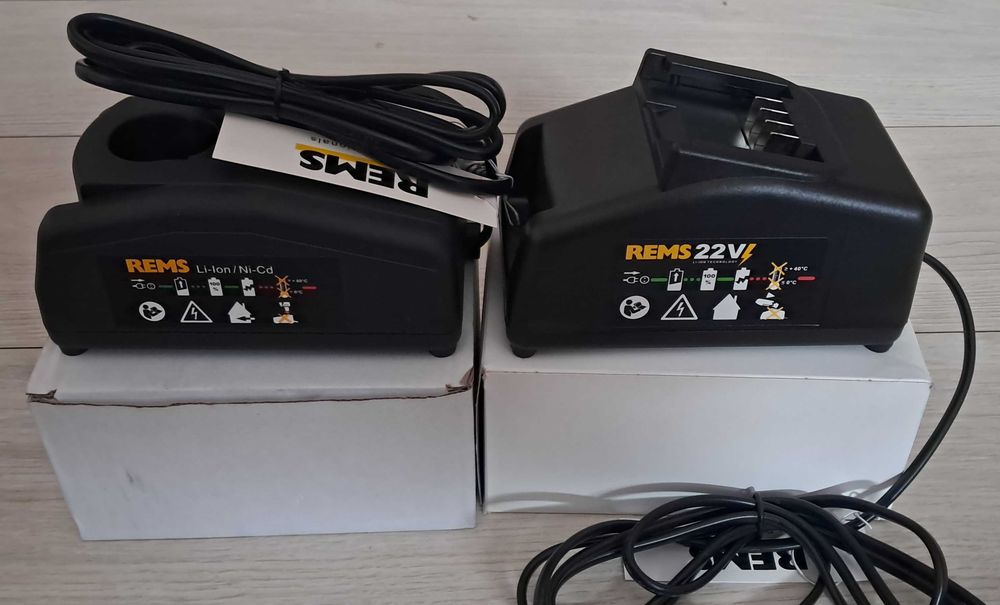 Ładowarka REMS  22V, 14,4 v