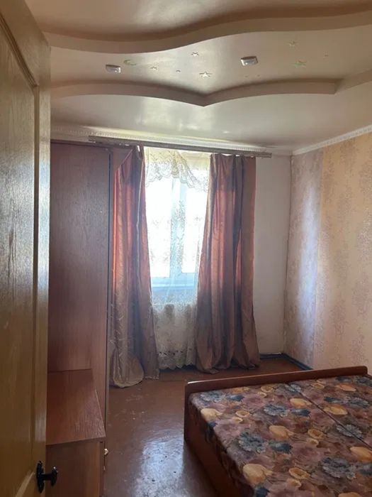 Продам гарну трикімнатну квартиру р-н Ковалівка.