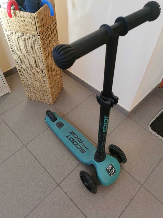Sprzedam hulajnoge.