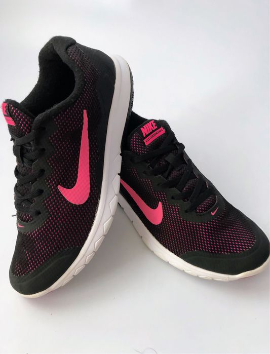 Кросівки жіночі Nike Flex Experience 4 р.40