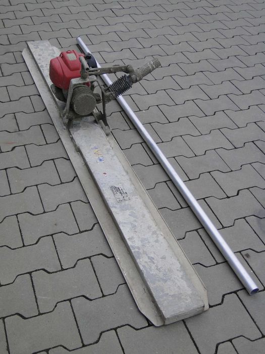 Łata wibracyjna KREBER ENAR BELLE HONDA 2m do wylewek betonu Germany