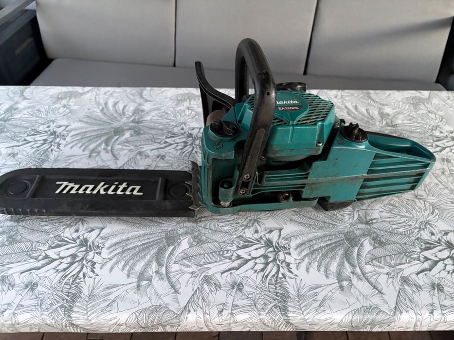 Pilarka spalinowa makita EA3200S