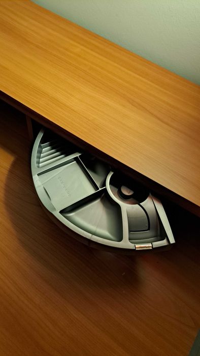 Secretária com arrumação