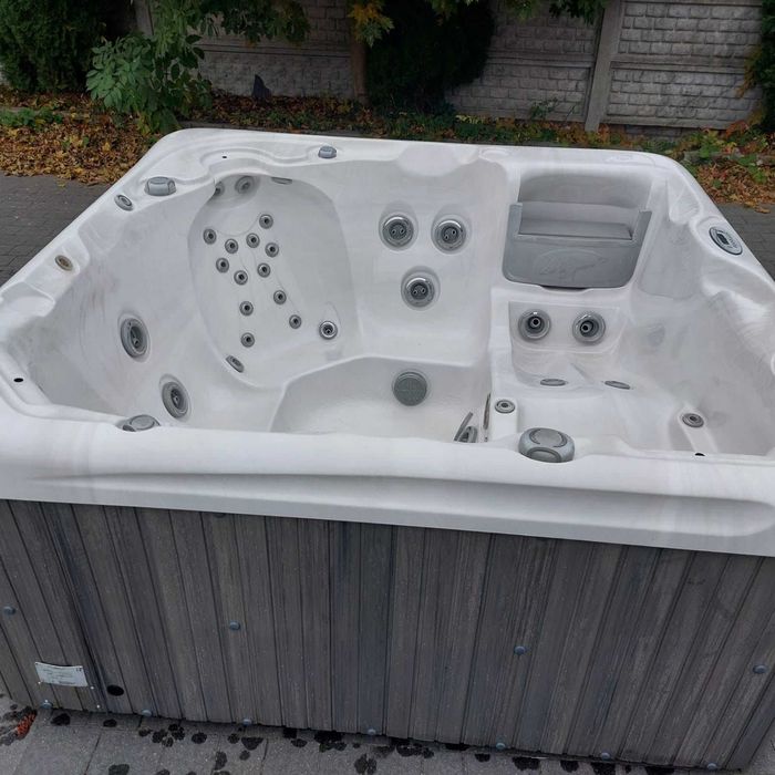 Jacuzzi Używane elektryczne sprawne Balia wodna Transport Wanna Hydro