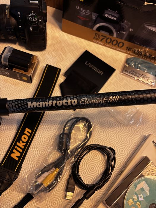 Câmera DSLR Nikon D7000 em excelente estado