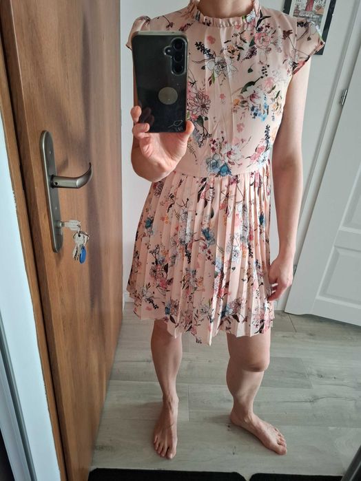 Sukienka letnia w kwiaty