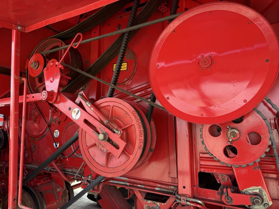 Massey Ferguson 240, Масей Фергусон, Комбайн