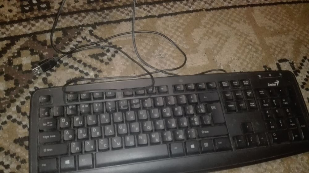 Продам клавіатуру