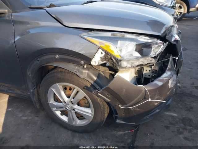 NISSAN KICKS S xtronic CVT 2020