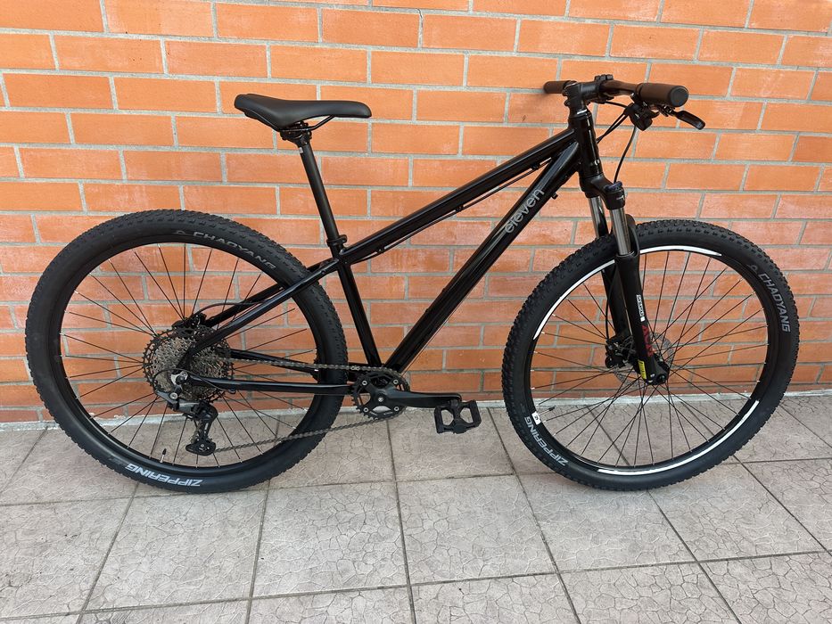 Bicicleta Btt Roda 29 eleven shimano deore 12v