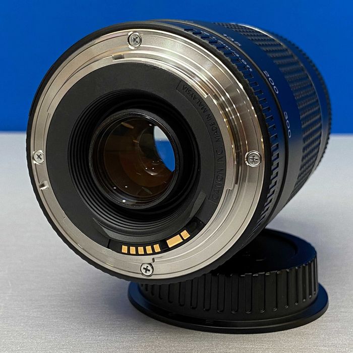 Canon EF 75-300mm f/4-5.6 III