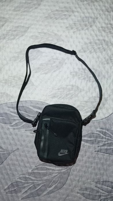 bolsa nike preta
