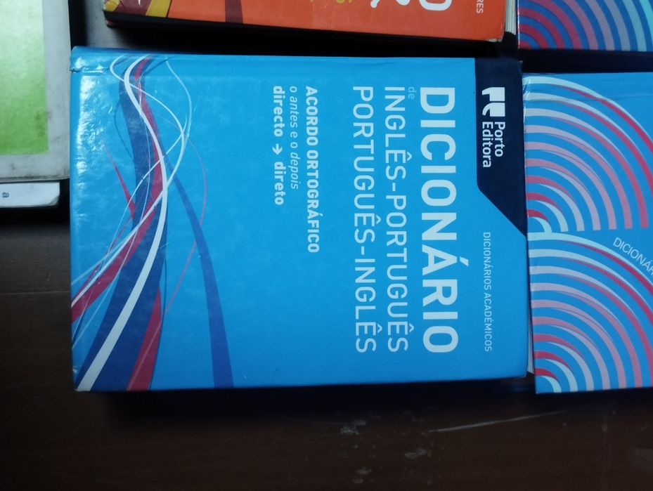 Dicionários diversos