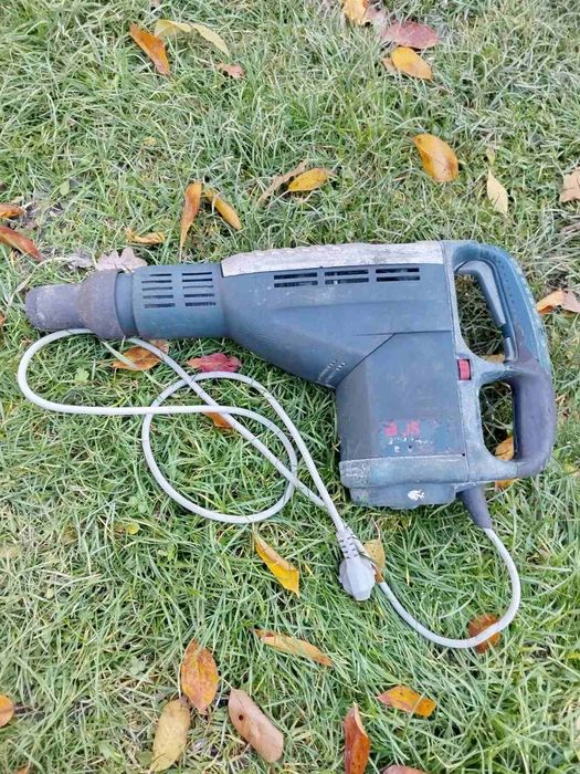 Перфоратор BOSCH GBH 7-46 DE
GBH
GBH
GBH 7-46DE
GBH 7-46DE
GBH 7-46DE