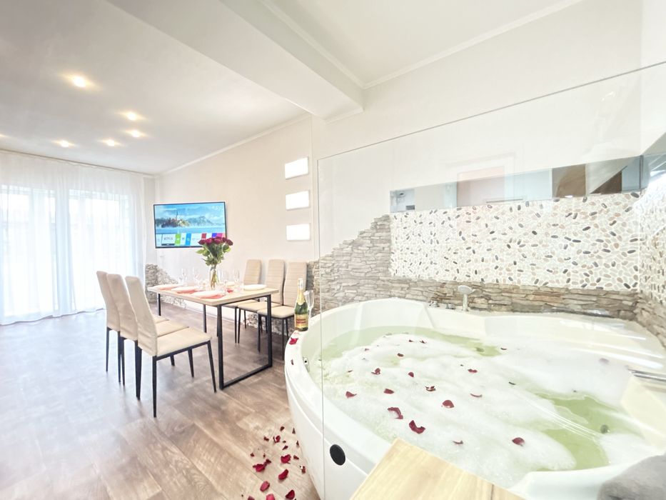 Квартира посуточно с Джакузи Метро Научная Люкс Госпиталь Культуры