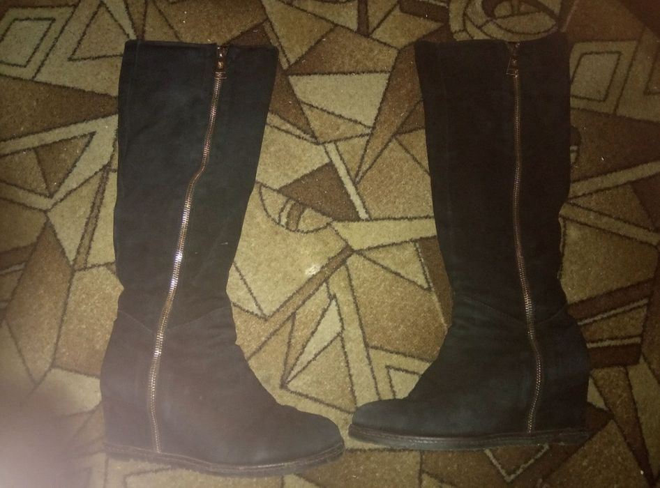 Зимові замшеві сапоги 37 розміру