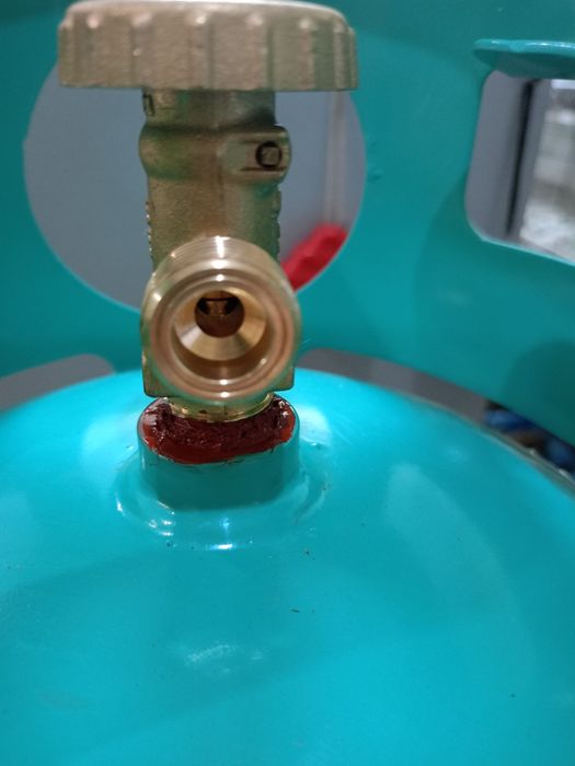 фрионовый газ балон 12л с выходом под редуктор 21.8