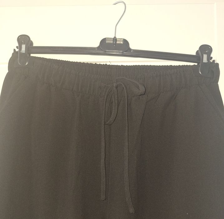 Spodnie czarne r. XL (3)