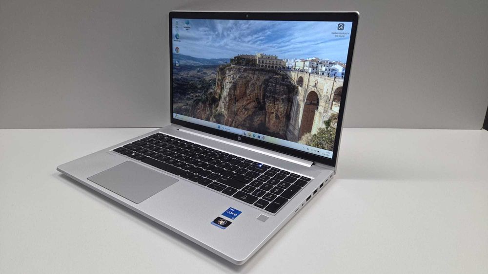 JAK NOWY HP ProBook 450 G9 i5 1235U 10x4.4GHz ram 16GB dysk 512SSD Iris Xe Full HD gwarancja Windows 11 Laptop do pracy biura biznesowy na Komunię