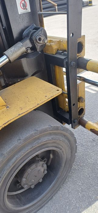 Empilhador CAT 30
