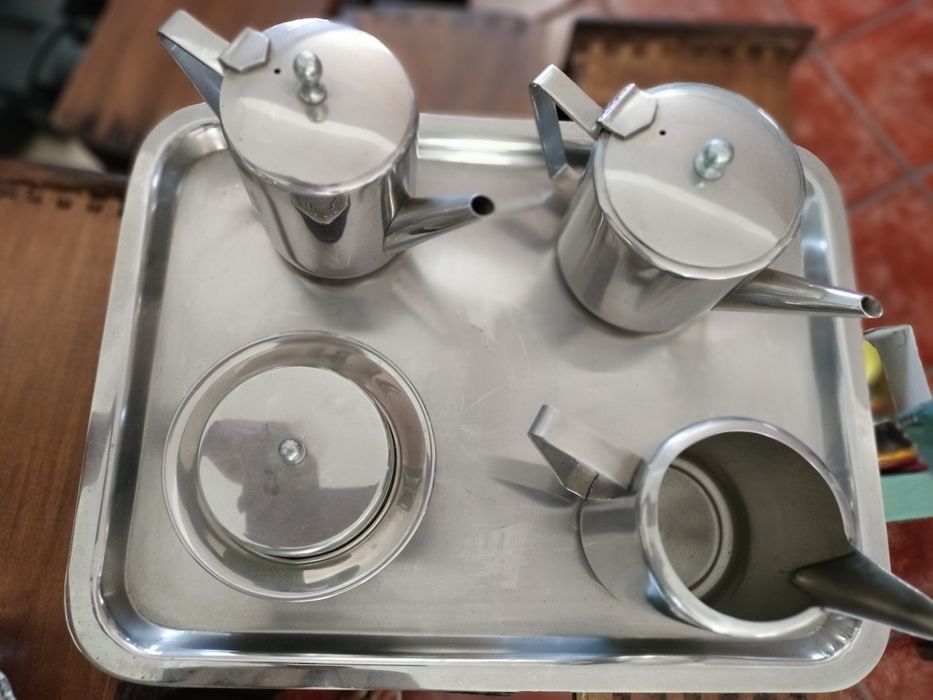 Tabuleiro inox de serviço