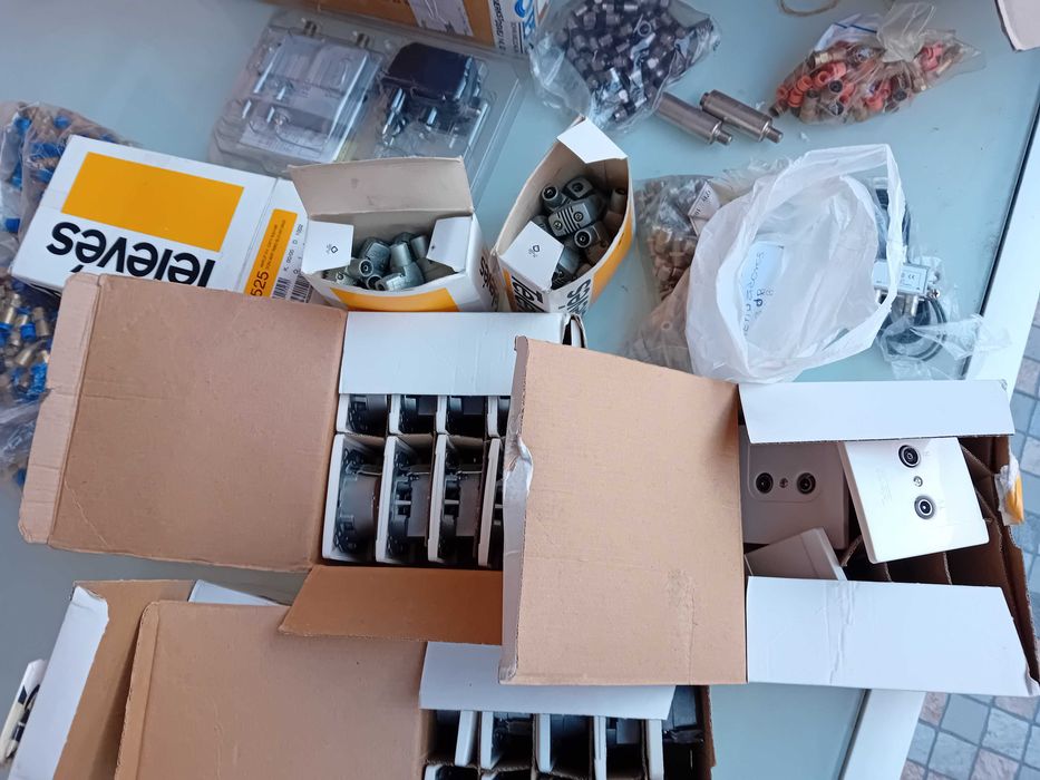 Diverso material tv cabo