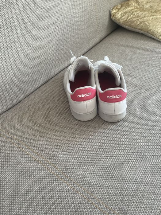 Adidasy adidasa biale