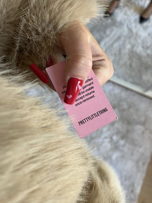 Prettylittlething nowe beżowe futro futerko 40 L