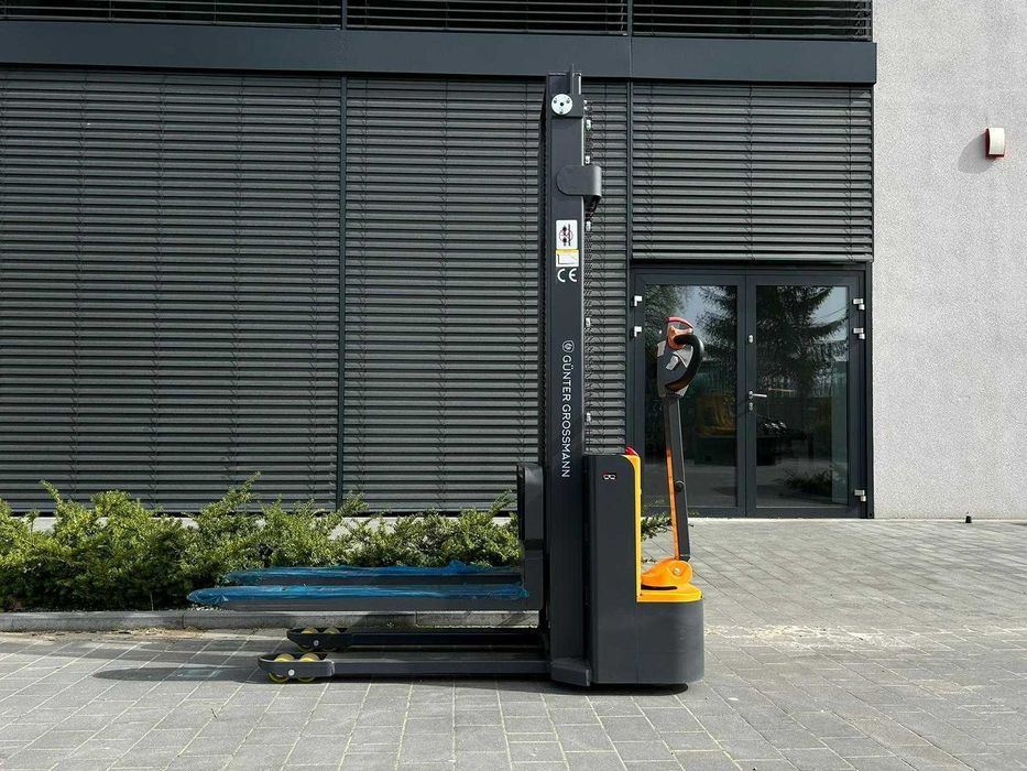 CDD10EL elektryczny masztowy wózek podnośnikowy Gunter.