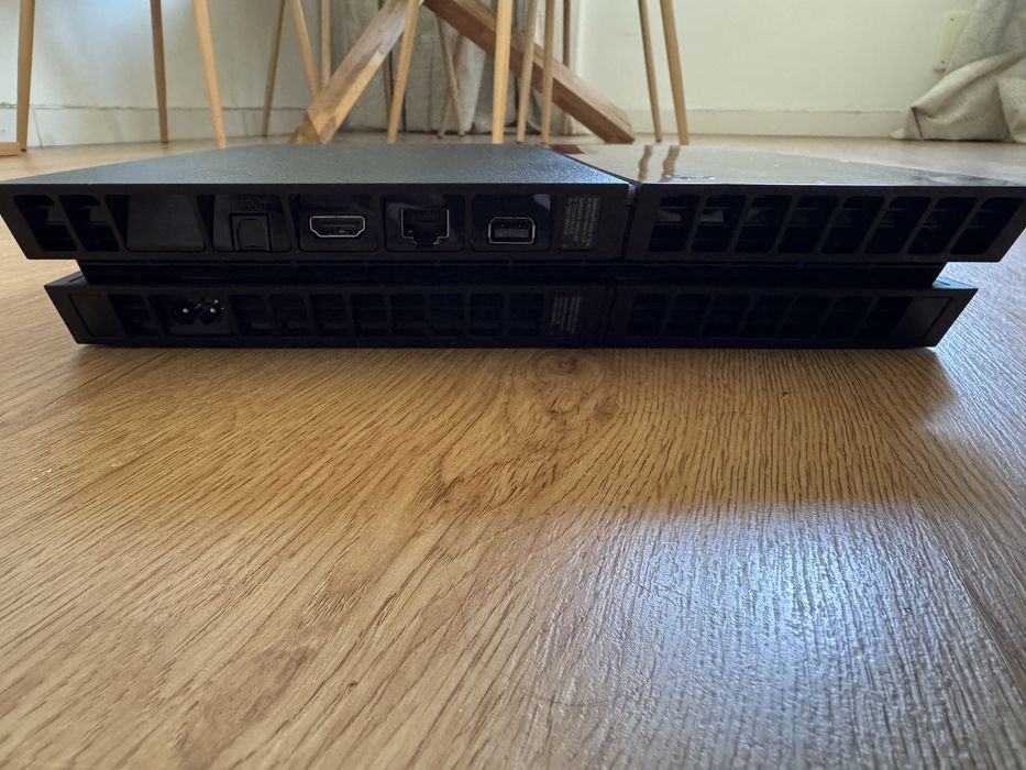 PS4 1TB + acessorios