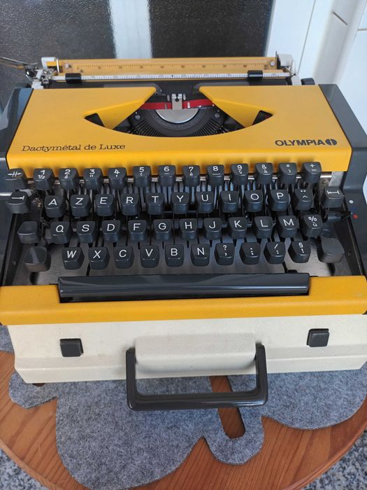 Máquina de escrever Olympia