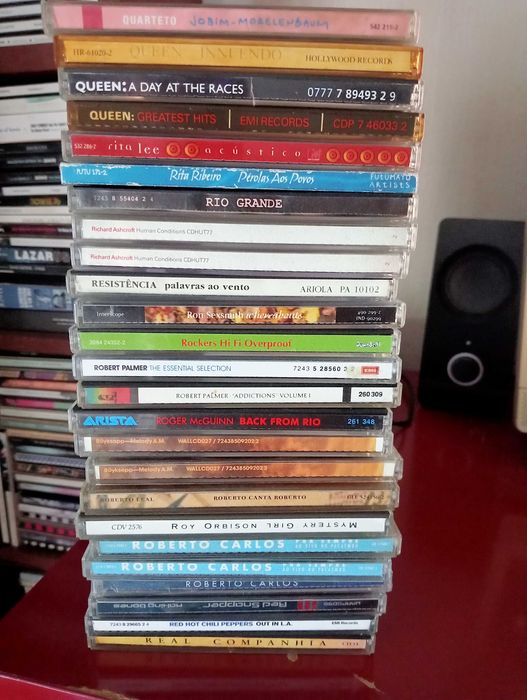 CDs portugueses e estrangeiros (R-S): R. Leão, S.Gainsbourg,Simone,etc