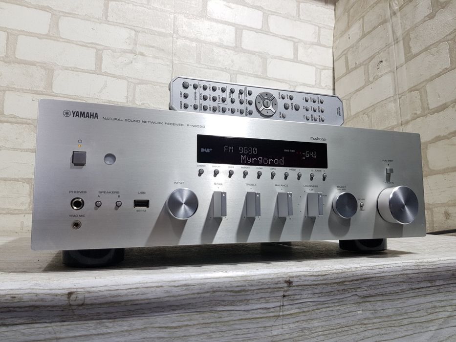 Стерео ресивер YAMAHA R-N803D, *2x145 Вт, Wi-Fi, Bluetooth, USB б/у з Німеччини