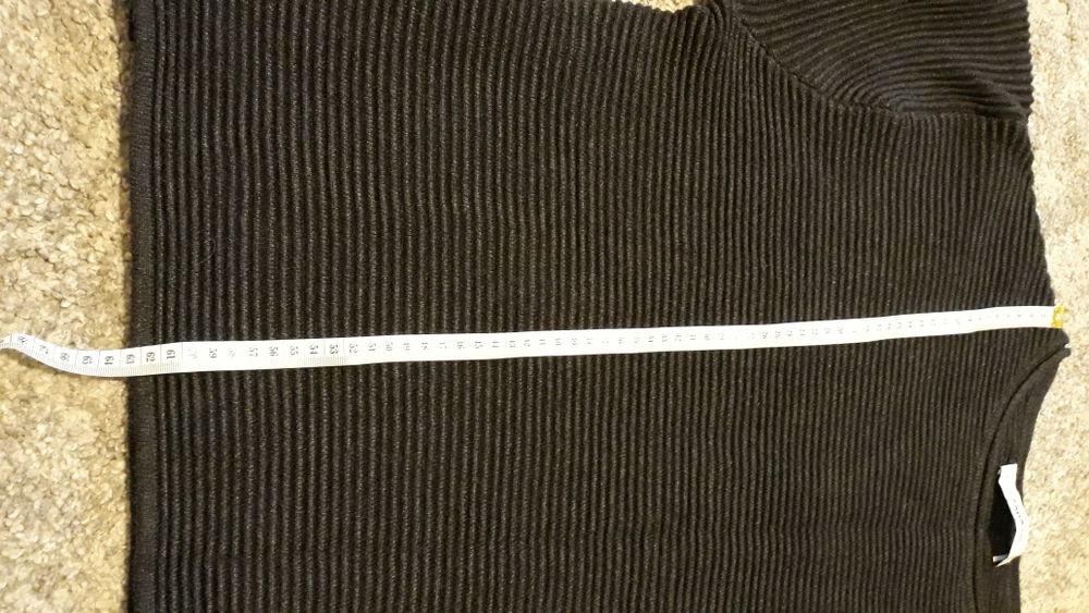 Grafitowy sweterek ZARA w prążki