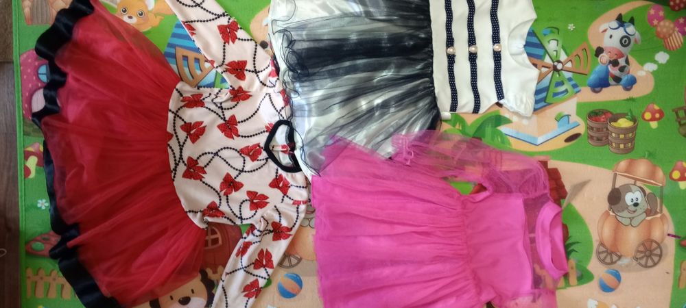 Плаття святкові на дівчинку