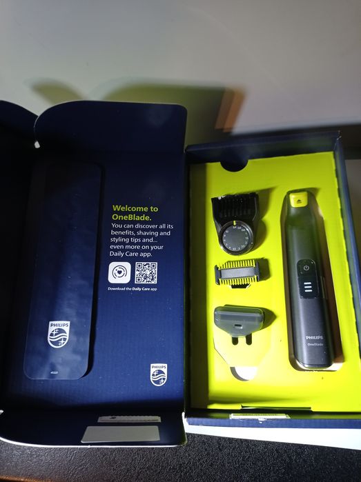 PHILIPS OneBlade c лезвием 360.