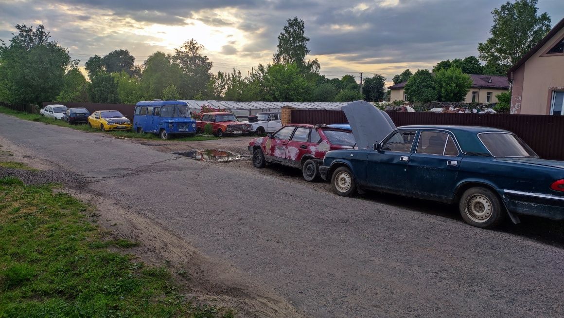 Колеса зимові (під шип) r13 р13 піреллі нові є в наявності 2штукі: 1 ...