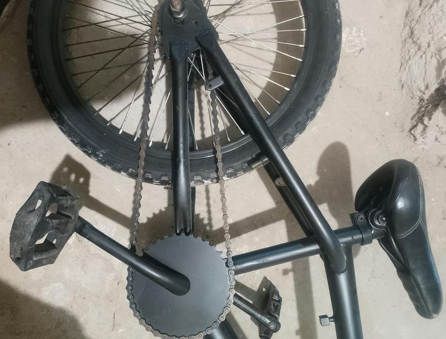 Rower BMX sprzedam raczej na części