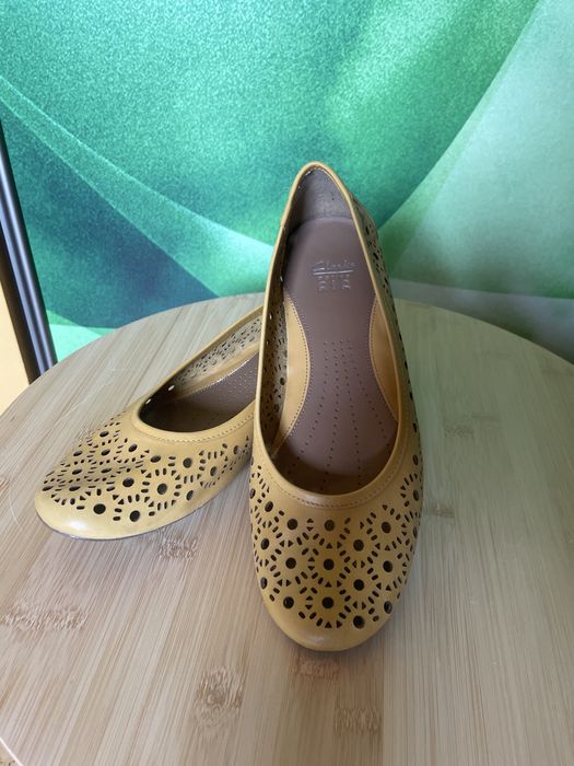 Clarks baleriny damskie skórzane , rozm. ang .7