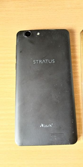 Lark stratus stratus