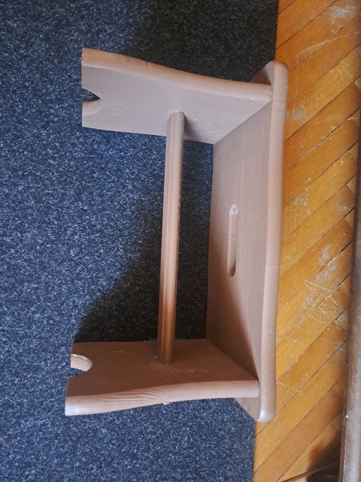 Nowy taboret stołek ryczka drewno sosna