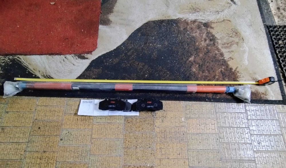 Drążek poprzeczny komplet Merc.Varrio815