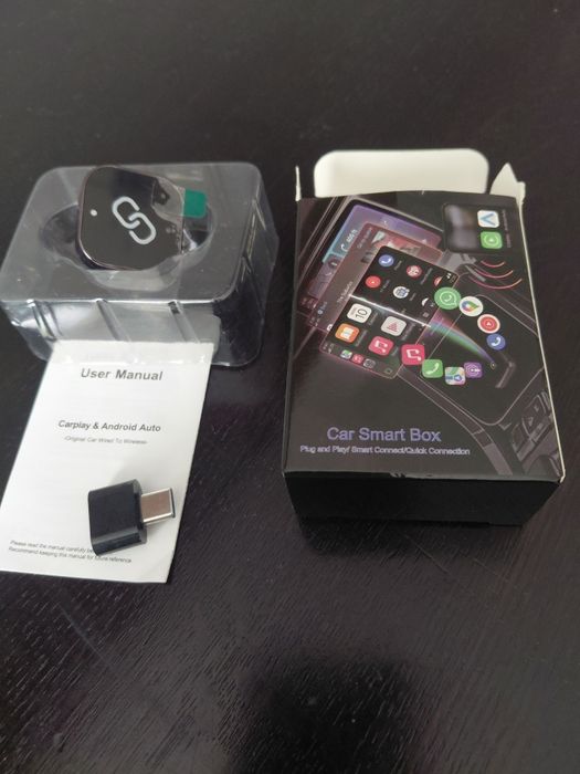 Adapter CarPlay/Android Auto.