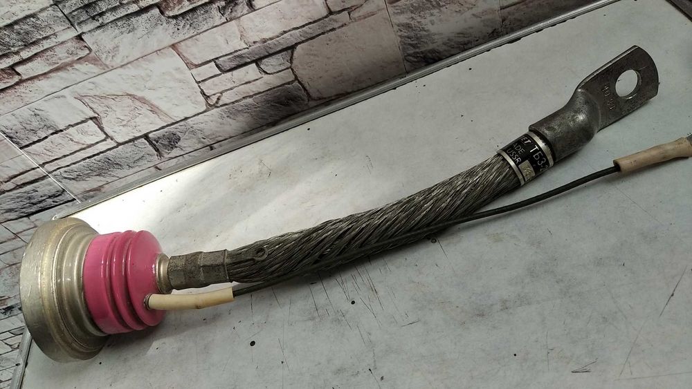 Диоды, оптотиристоры S202S02, ТО142-80, тиристоры ТБ3-200-10, симистор