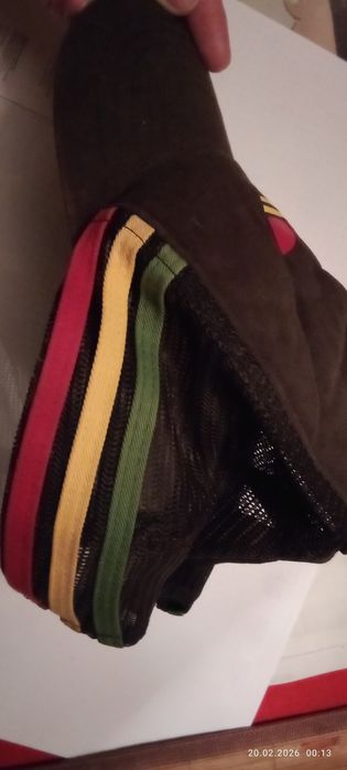 Бейзболка Adidas немного вигарела ,торг,ваша ціна пишіть!