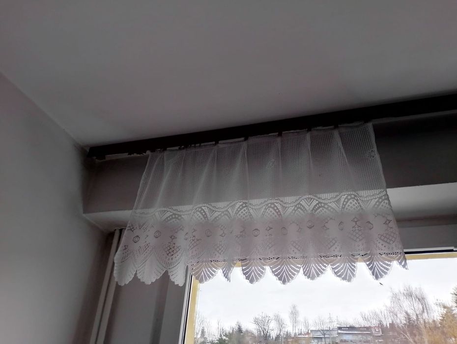 Zestaw: dwie zazdrostki i lambrekin, kolor biały