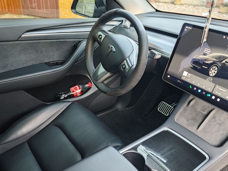 Tesla Model Y 2024р. 7 місць Продажа-Обмін